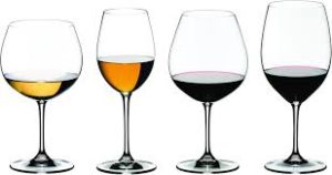 glasses of blemds from representing wine discovery